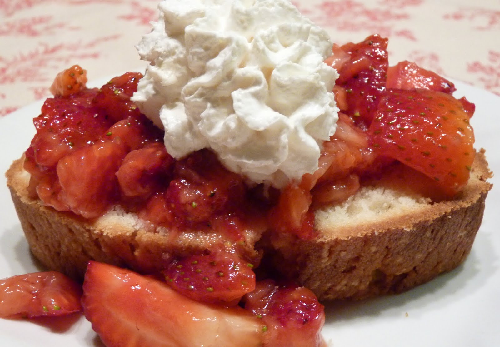 Fantastic Family Favorites: Pound Cake