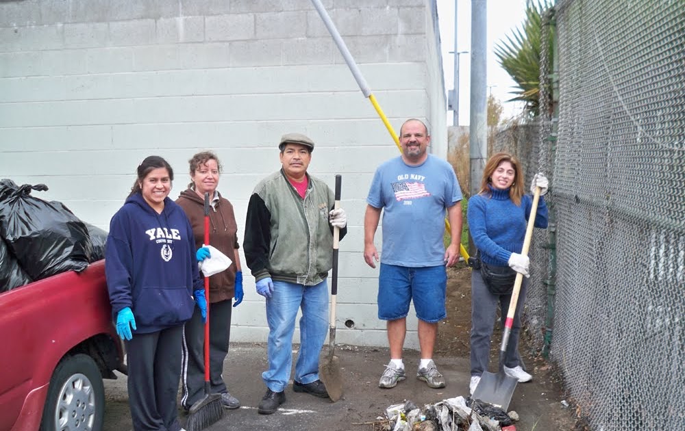 South Gate Residents in Action Trash Pick up day