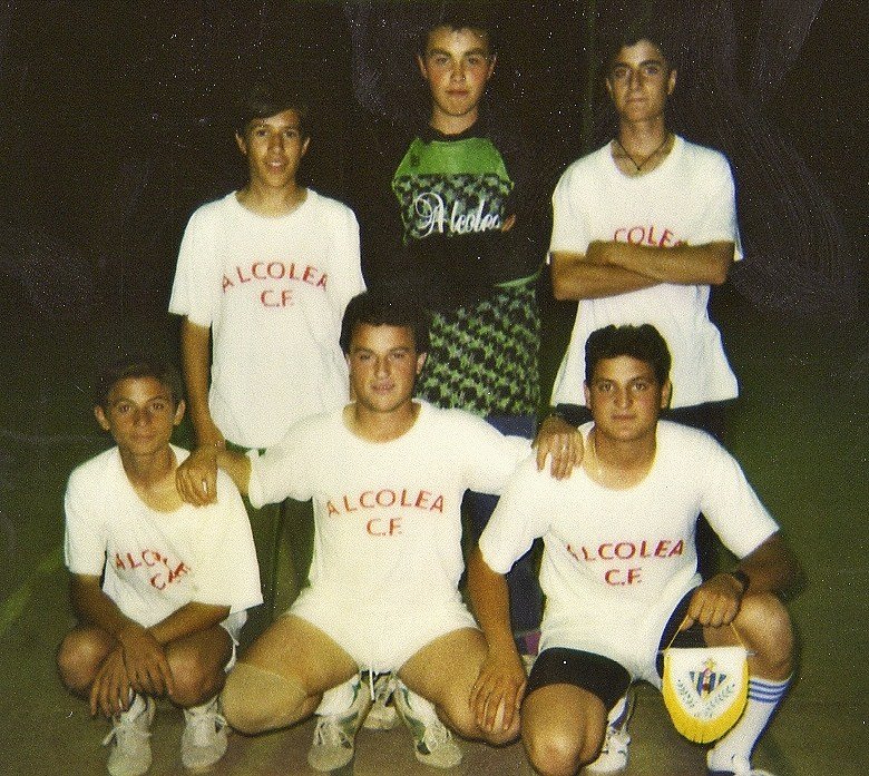 la primera equipacion