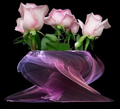 [ROSAS CLARAS EM VASO DE CRISTAL ROXO TRANSPARENTE.jpg]