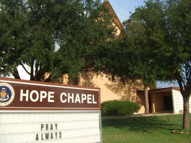 [Hope_Chapel_(2).JPG]