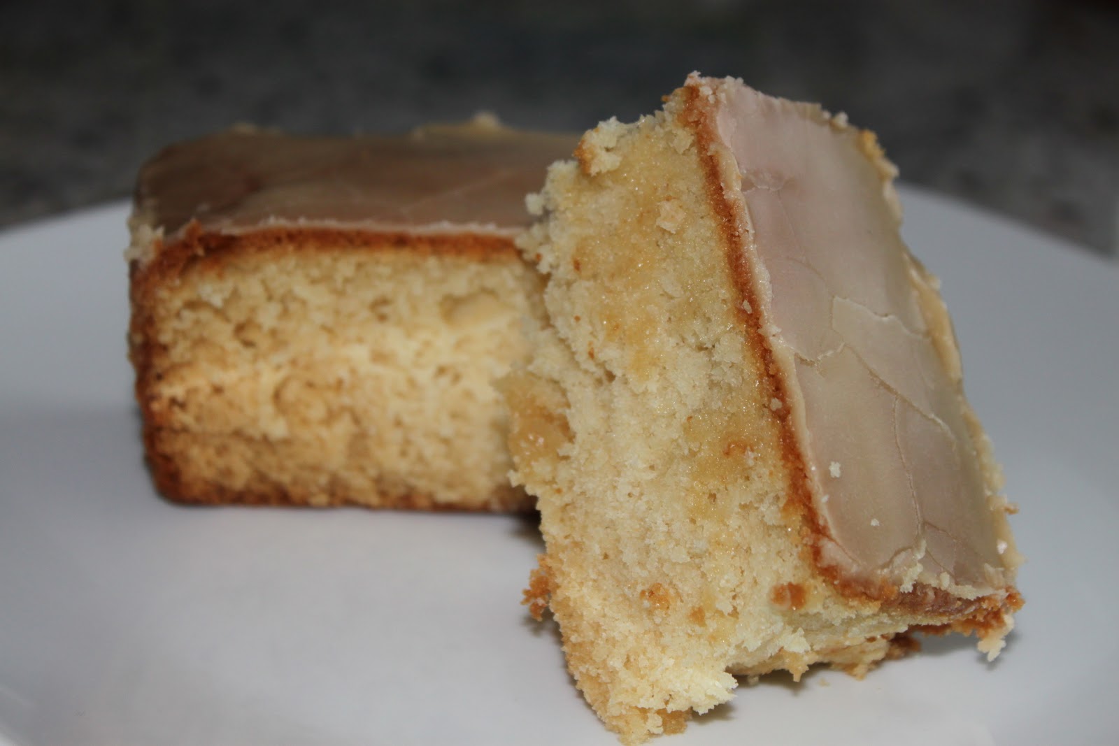 Kelly�s Sweet Treats &amp; Delicious Eats Old Fashion White