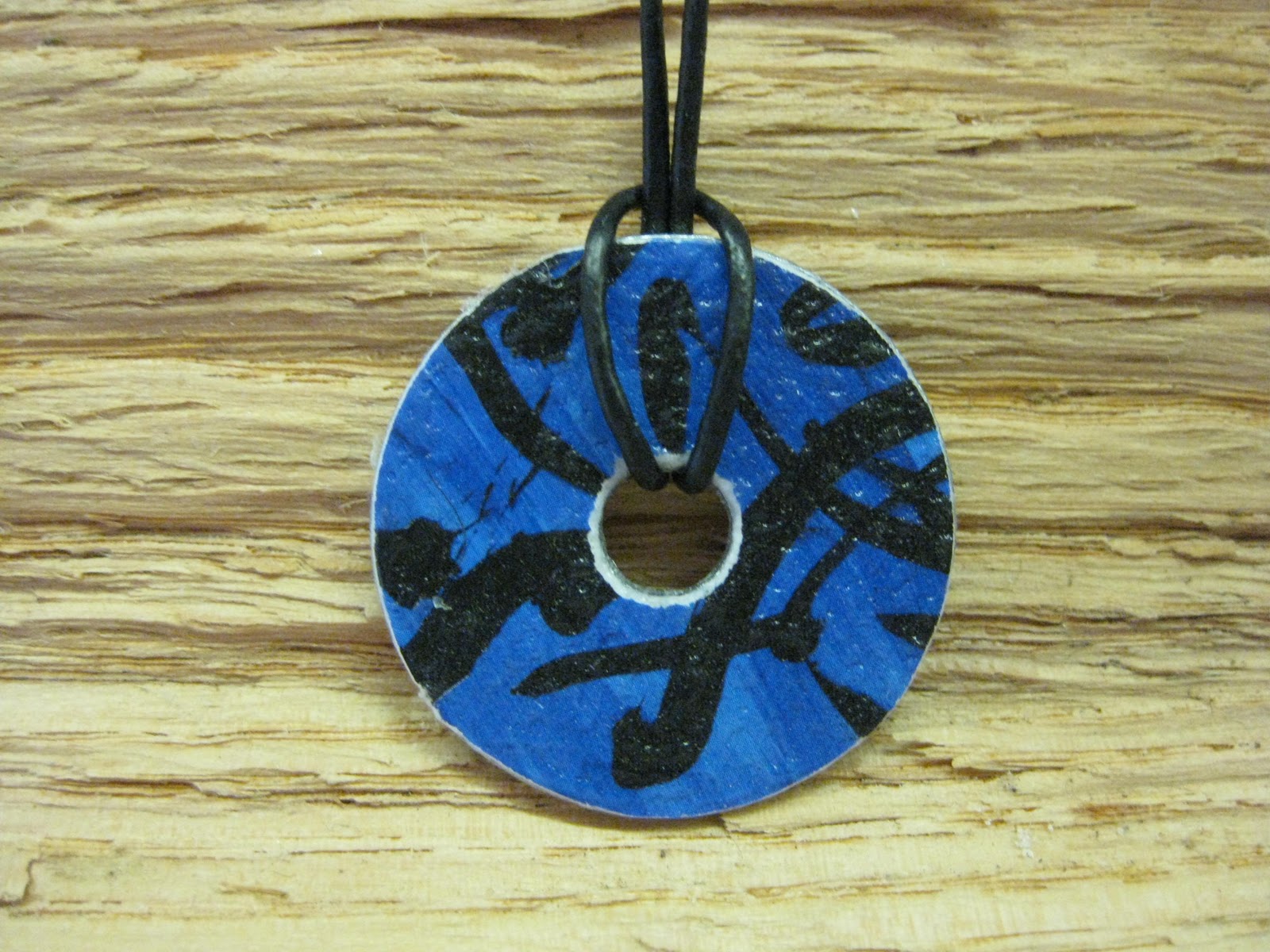 New Jewelry A Day Cold Enamel a Washer to Make a Pendant