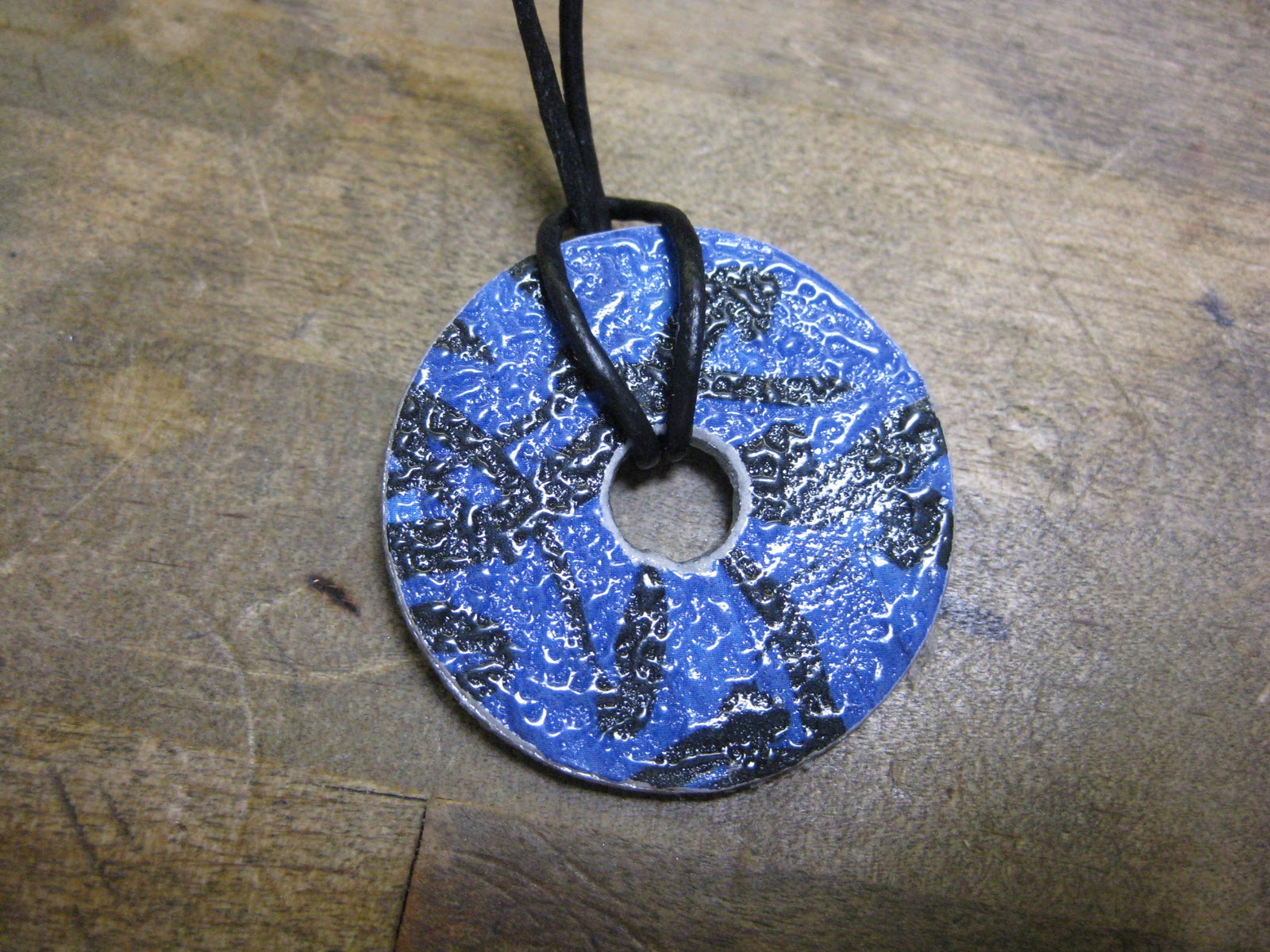 New Jewelry A Day Cold Enamel a Washer to Make a Pendant