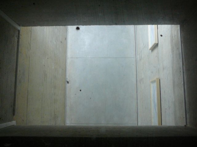 [thirty+two+(2).jpg]