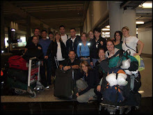 CAMBODIA: DWC volunteers en route to Cambodia, December 2008