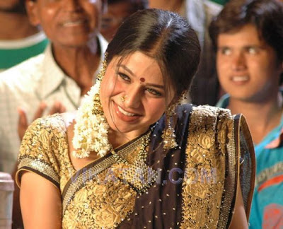 Tamil Actress in Sexy Saree