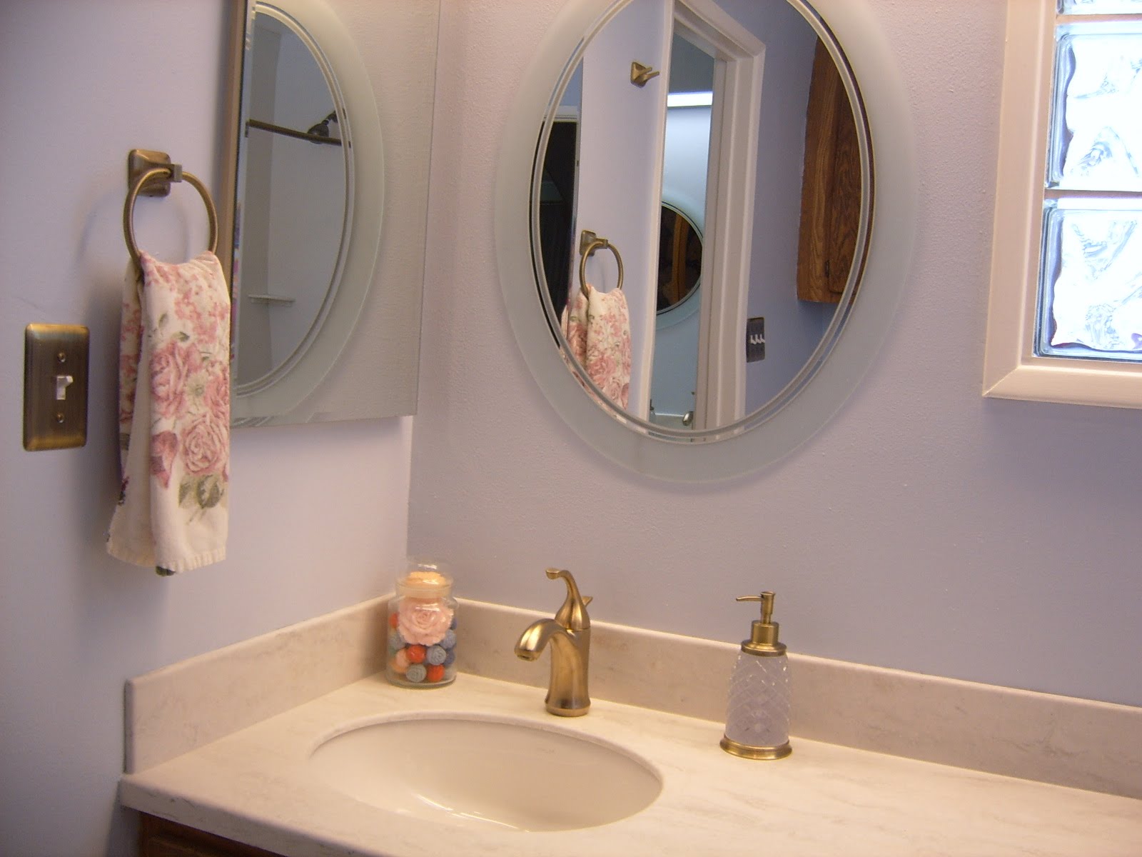 [Rose+bathSink.jpg]
