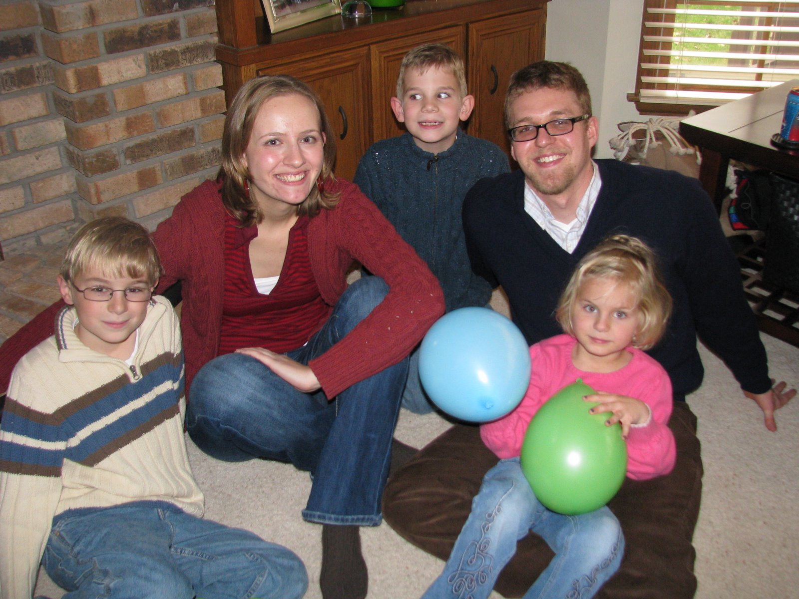 [Robbie's+Party+006.JPG]