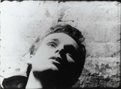 Our Kind of Movie andy warhol blowjob This work contends that Andy Warhols notorious 1964 underground film, Blow
Job, serves as rich allegory as well as suggestive metaphor for post-war
American .