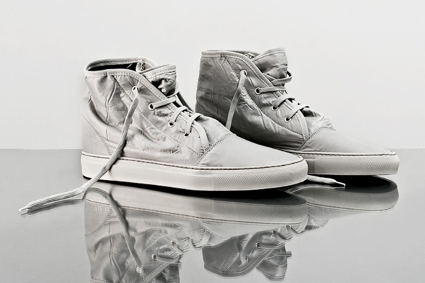 [common-projects-2009-fall-footwear-3.jpg]