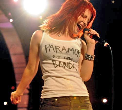 Paramore IS A BAND
