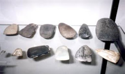 hachas de piedra pulimentada de la edad del neolitico