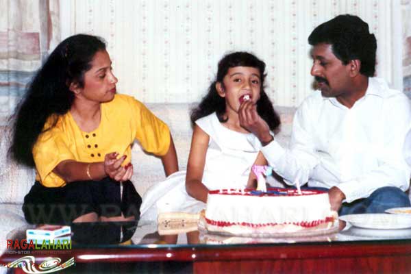 actress lakshmi husband sivachandran photos se akt trisha exclusive childhood photos actress lakshmi husband sivachandran photos se akt trisha exclusive childhood photos