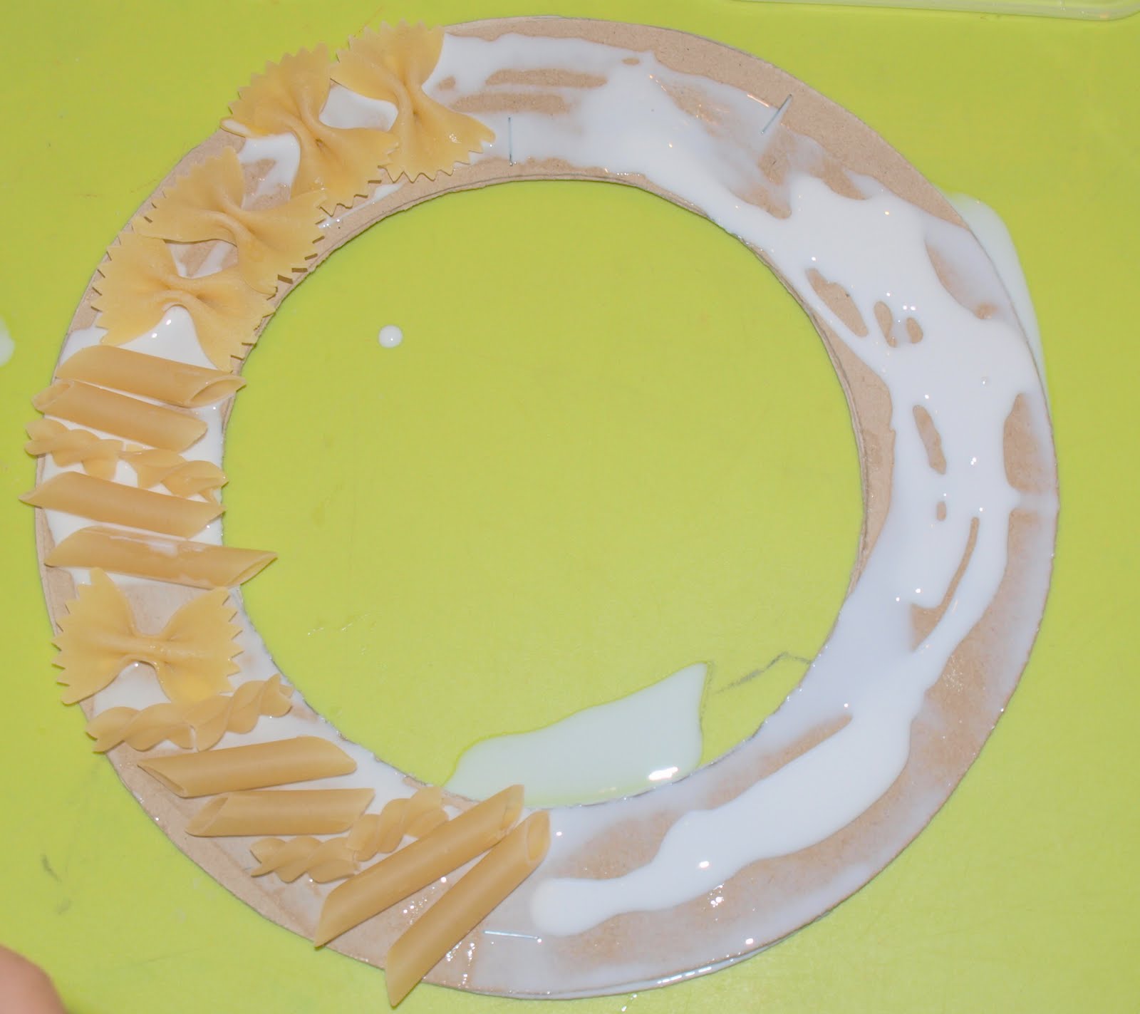 Christmas Fun Easy Pasta Wreaths