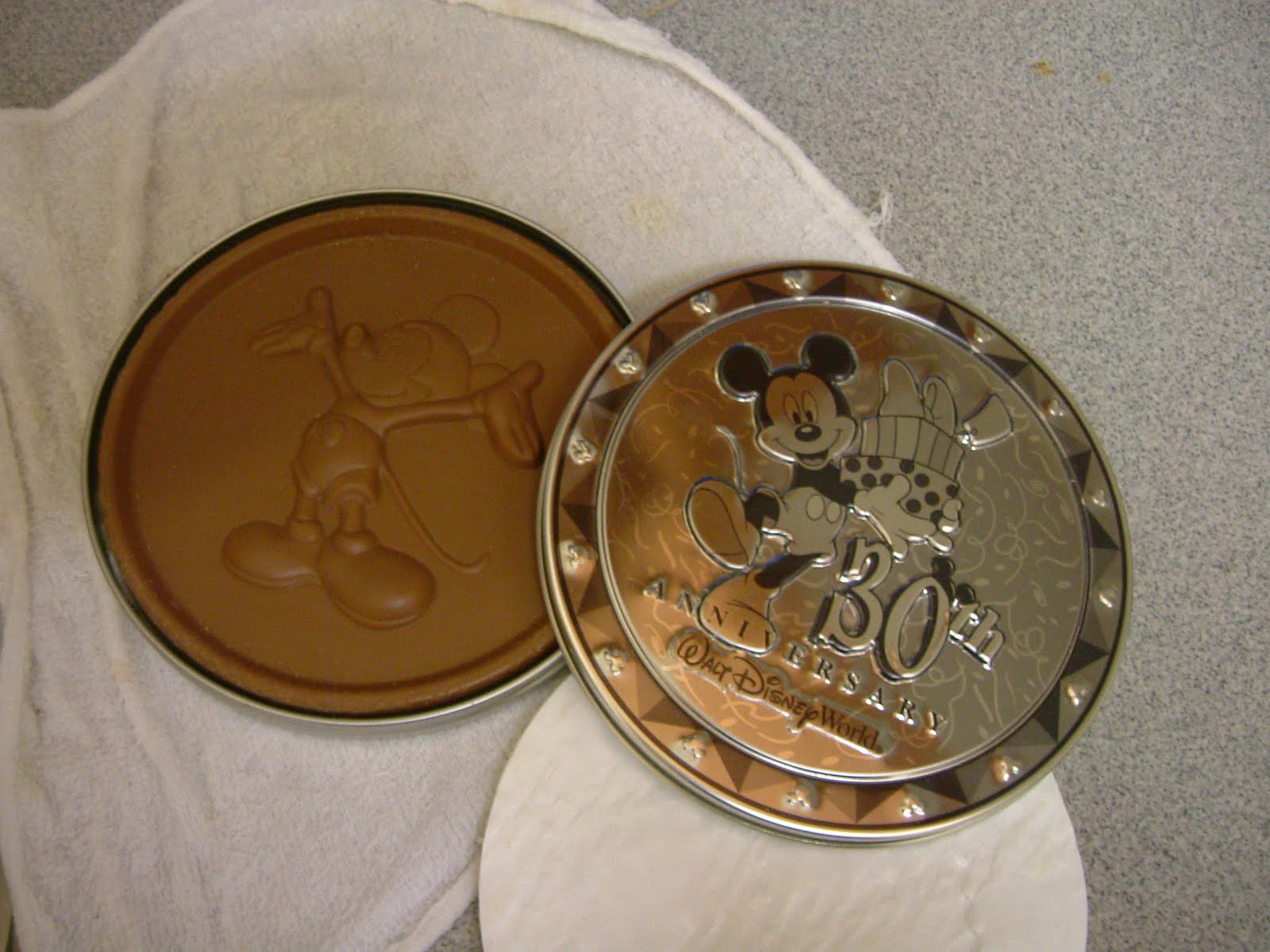 [mickey+chocolate.JPG]