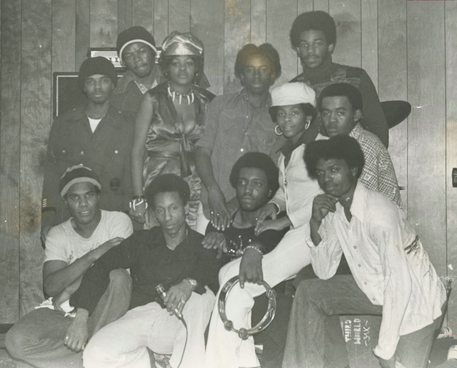 Funky Virginia 3rd World Band "Third World Tripping" (New World