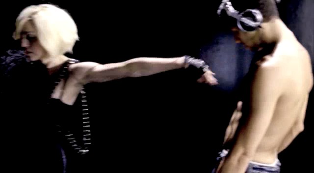 [Madonna+-+Celebration+Video+Screencaps+(440).jpg]