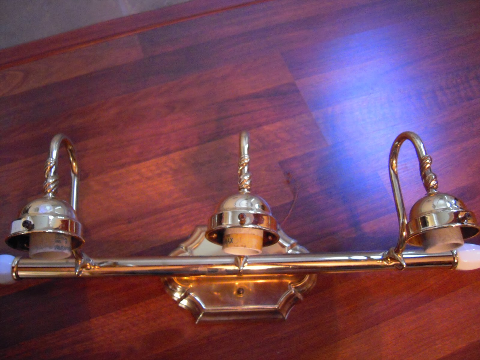 My Cottage Charm Goodwill Bathroom light fixture before and after