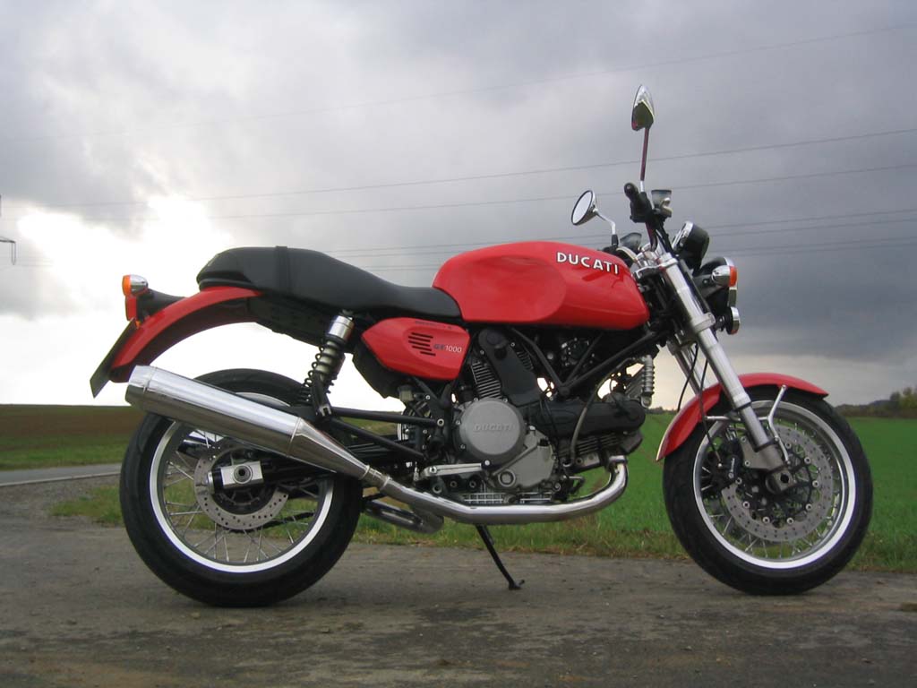 [DucatiGT1000-2.jpg]