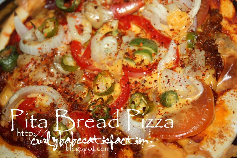 Curlybabe's Satisfaction Pita Bread Pizza