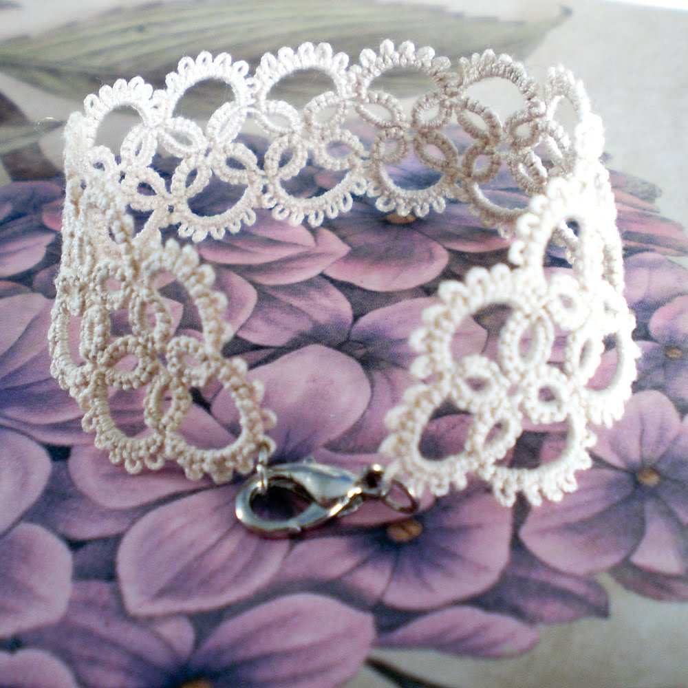 Decoromana Tatted bracelet