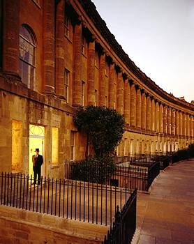 [Crescent_Bath_1.jpg]