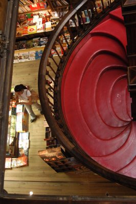 [LIVRARIA_LELO_6.JPG]