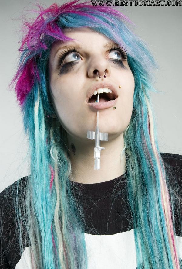 Web Celebrity Trash Gossip: BARBIE XANAX COPIA GLI HILTON