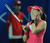 Black Tennis Pro's Venus Williams vs. Zheng Zie at 2010 Hong Kong Tennis Classic