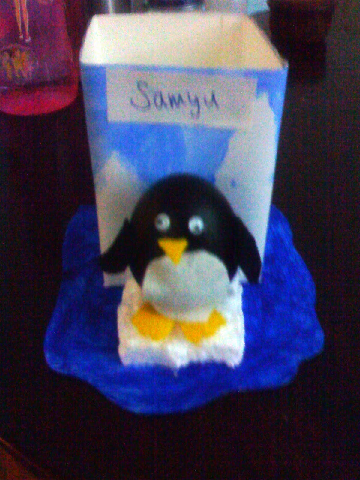 Penguin Stand