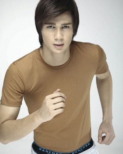 How Rare Is Brown Eyes With Red Hair? - Yahoo! Answers