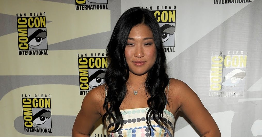 The Toe Cleavage Blog: TV gals - Jenna Ushkowitz
