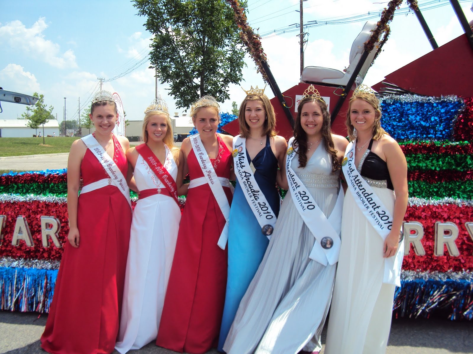 Warrens Cranberry Festival Royalty Arcadia Broiler Dairy Days Parade