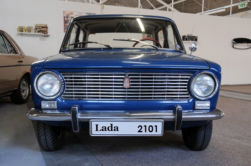 Das erste AutoModelle wurden von LADA FIAT 124 Modell produziert Das Auto 