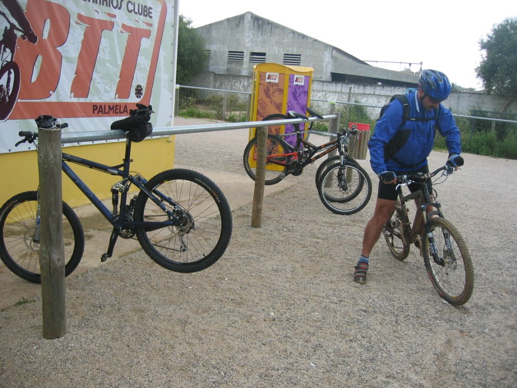 [IMG_1076.JPG]