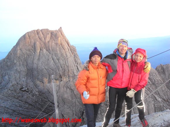 mendaki gunung kinabalu