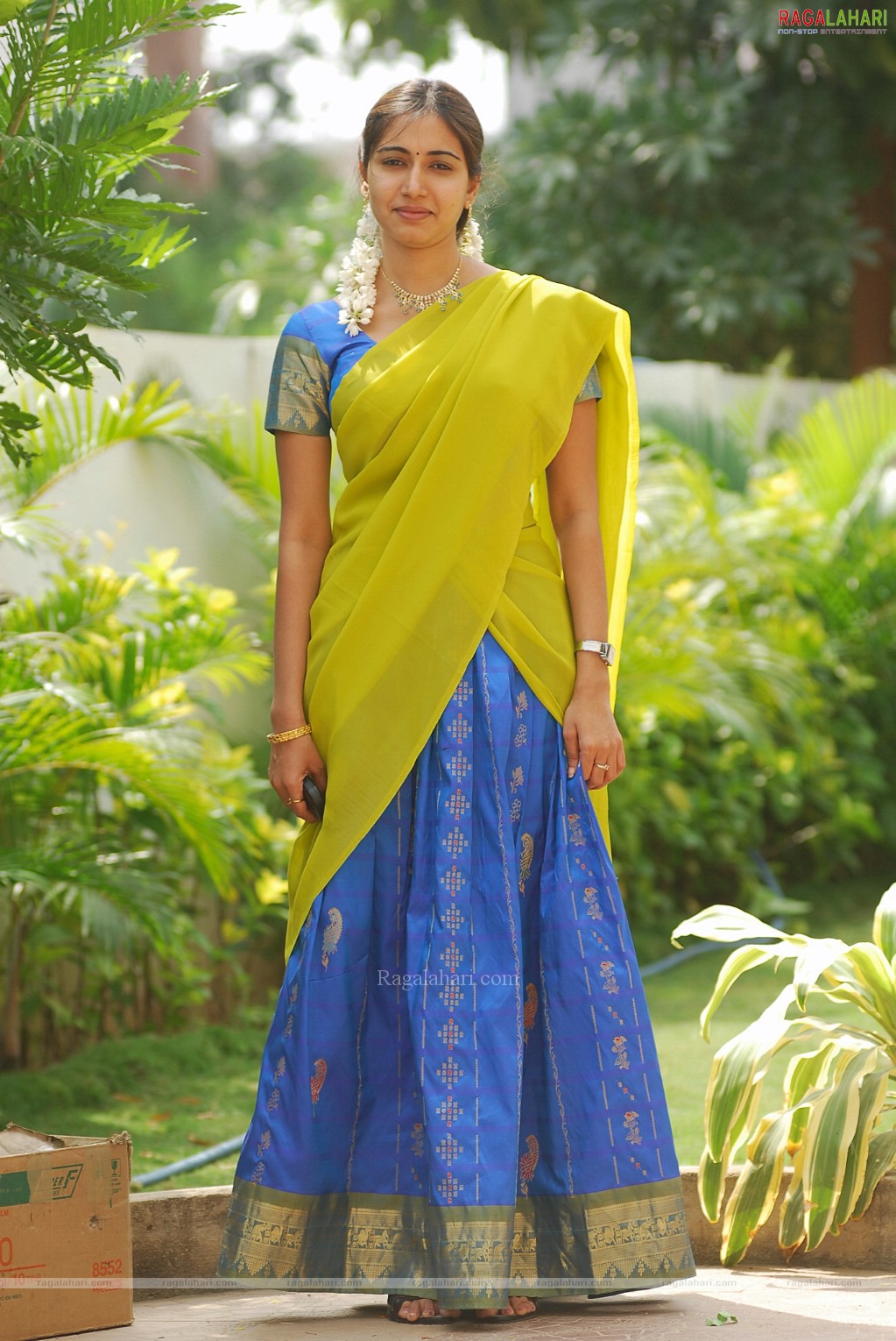 Tamil serial actress devipriya hot stills Tamil serial actress devipriya hot stills