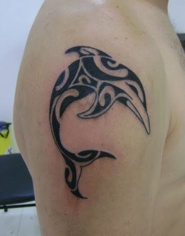 [tatuagem-de-golfinho-tribal-braco.jpg]