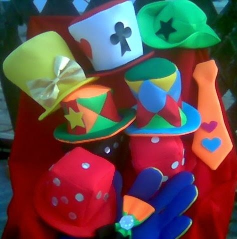 Pin en libros "deseo" DISFRACES - ANTIFACES - MUÑECOS PUBLICITARIOS: SOMBREROS DE COTILLON