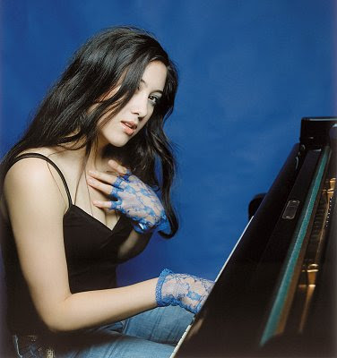 Vanessa Lee Carlton is an American song pop rock singer and pianist