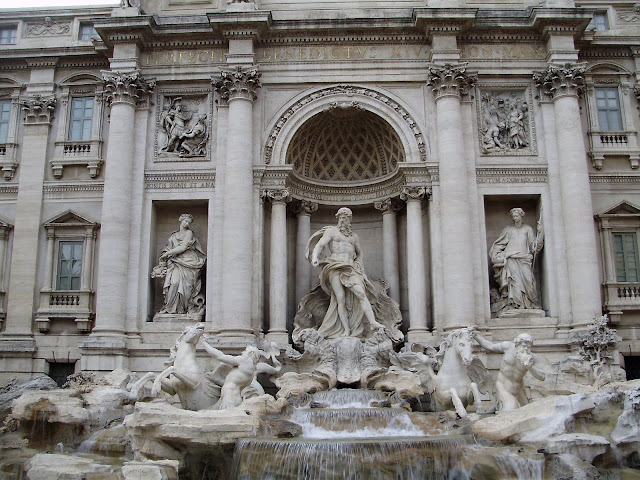 Trevi Fountain