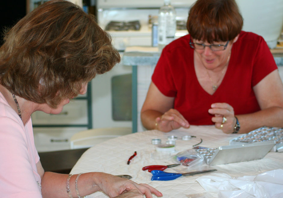 [beadmaking.jpg]