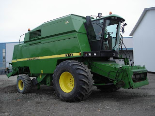 John Deere 2264