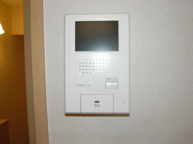 [b-R0018055.jpg]