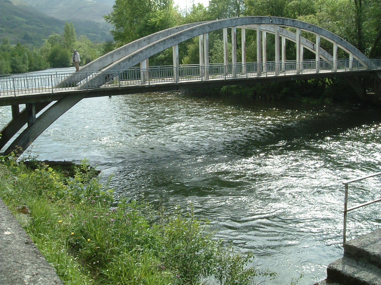 [perfe+en+puente+laneo.JPG]