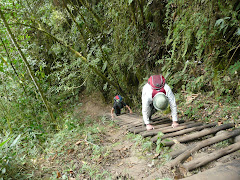 Climbing Putacusi