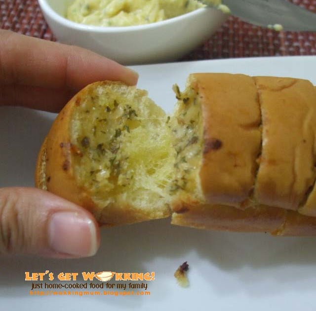 Let's get Wokking! Cheesy Garlic Bread Singapore Food Blog on easy