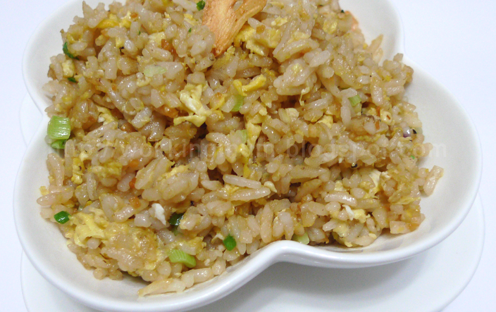 Let's get Wokking! Garlic Fried Rice Singapore Food Blog on easy recipes