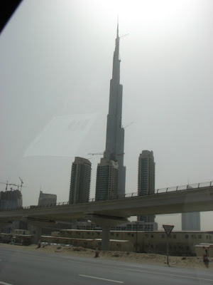 Dubai+tower+tennis+court